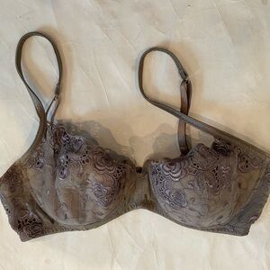Parisa by Amir 36C lavender gray lace overlay bra